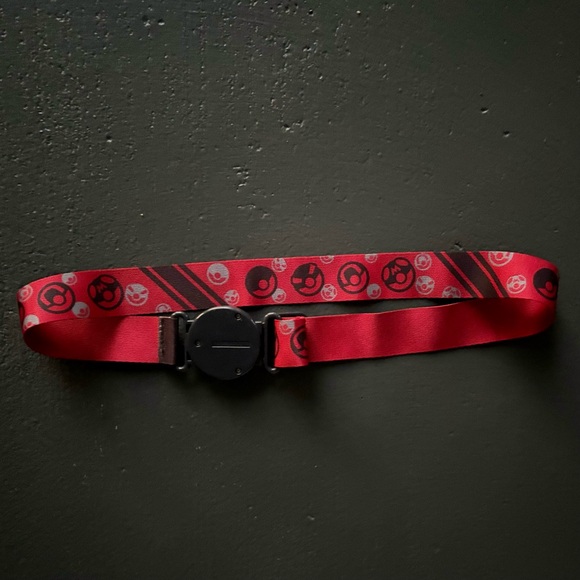 POKEMON Clip- N- Go Pokeball Adjustable Red/Black Unisex Toy Collector Belt - Picture 5 of 7